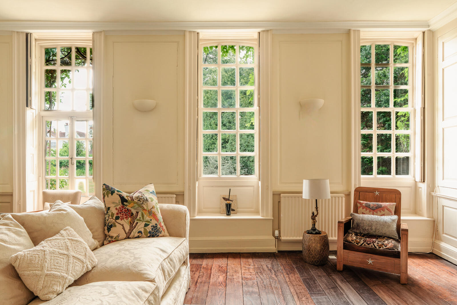 Hampton Manor - Image 2